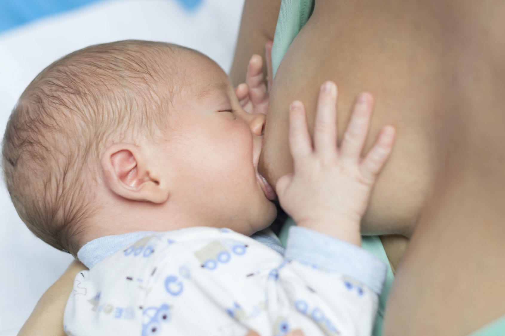 Creșterea în greutate la bebelușul alăptat - Clubul Bebelusilor - Câtă greutate pierde în 7 luni